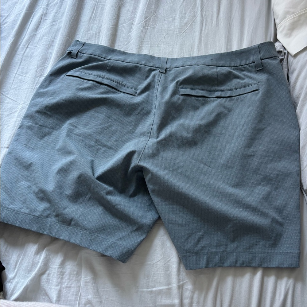 Lululemon Men's Blue Shorts